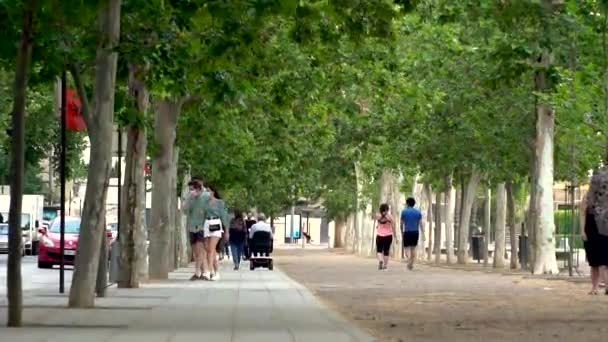 Mayo 2020 Granada España Personas Con Máscaras Médicas Después Cuarentena — Vídeo de stock