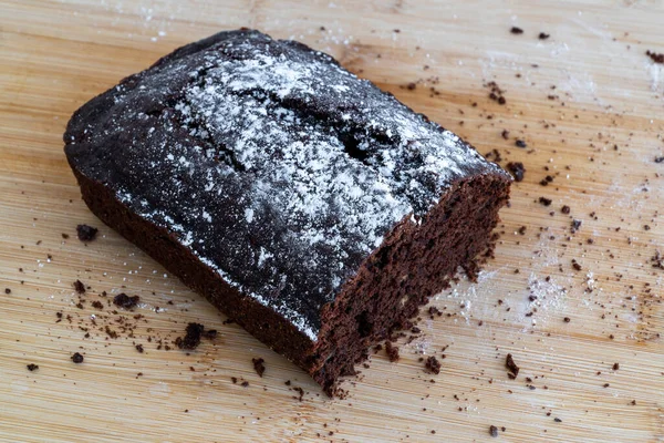 Házi készítésű sütemény receptje. Elszigetelt nagy darab csokis keksz. Házi csokoládé édes desszert. Süss otthon.. — Stock Fotó
