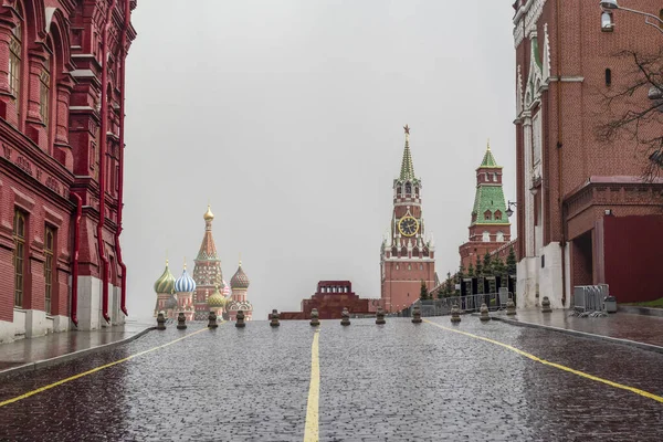 Moscow Russia April 2020 Coronavirus Quarantine Covid Moscow Empty Red — Stock Photo, Image