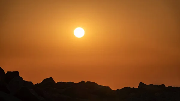 Pôr Sol Céu Laranja Amazing Sunset Sunrise Sun Dark Mountain — Fotografia de Stock
