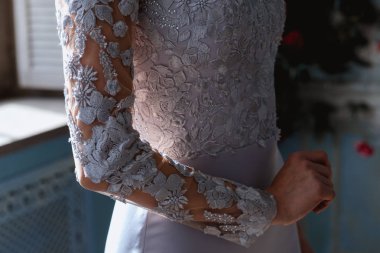 Genç sarışın gelin bir ışık mavi gelinlik kadın, iç moda Güzellik Portresi