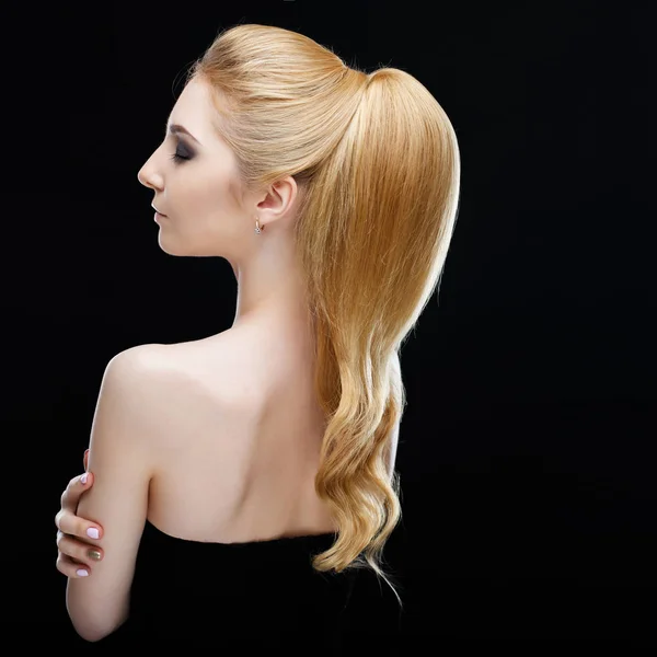 Beauty Porträtt Blond Ung Kvinna Med Perfekta Make Och Hår — Stockfoto