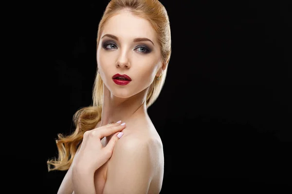 Close Beauty Portrait Perfect Young Woman Golden Hair Evening Makeup — Stockfoto