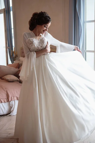 Beautiful Bride White Wedding Peignoir Morning Beauty Portrait Interior — Stock Photo, Image