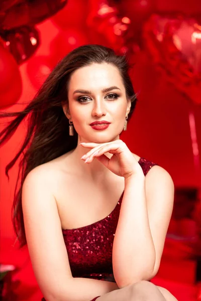 Beautiful Young Woman Red Evening Dress Posing Red Background Big — ストック写真