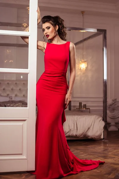 gorgeous red dress
