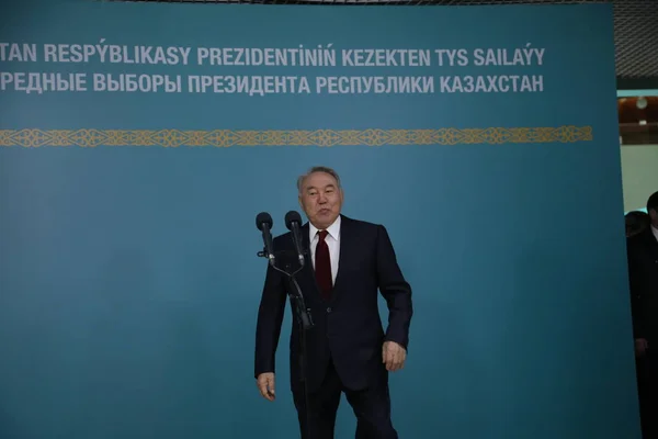 Nursultan Nazarbajev Mikrofonon Beszél 2019 Június Korai Elnökválasztáson Astanában Kazahsztánban — Stock Fotó