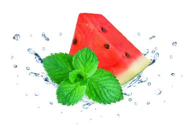 Karpuz ve nane üzerinde beyaz izole su sıçrama