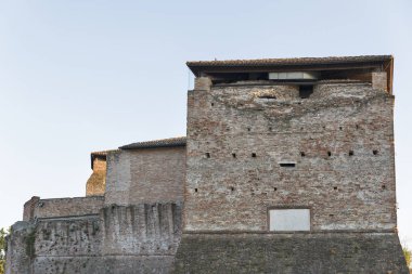 Rimini, İtalya Ortaçağ Sigismondo Kalesi'nin duvarları.