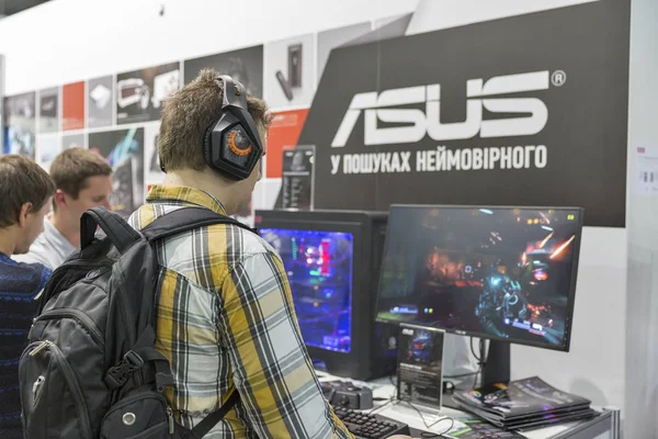 Exposición CEE 2016 de electrónica en Kiev, Ucrania . — Foto de Stock
