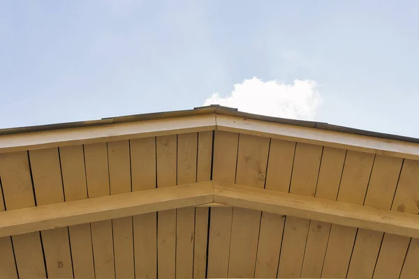 Wooden roof construction outdoor — Stock Photo, Image