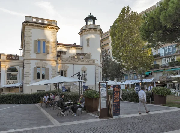 A Villa Cacciaguerra étterem nagykövetség. Rimini, Olaszország. — Stock Fotó