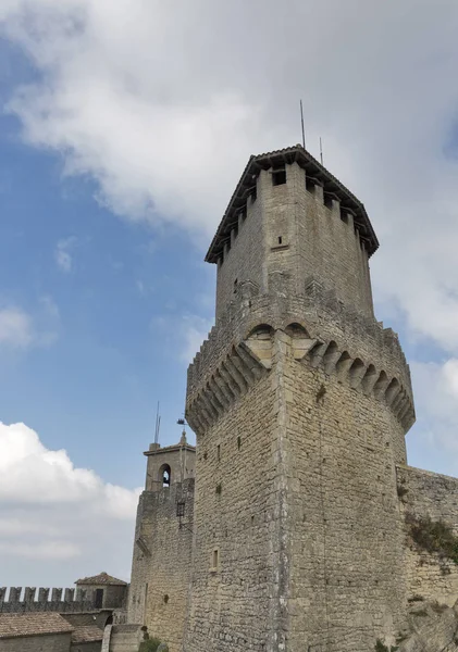 Torre Guaita del Monte Titán en San Marino . —  Fotos de Stock