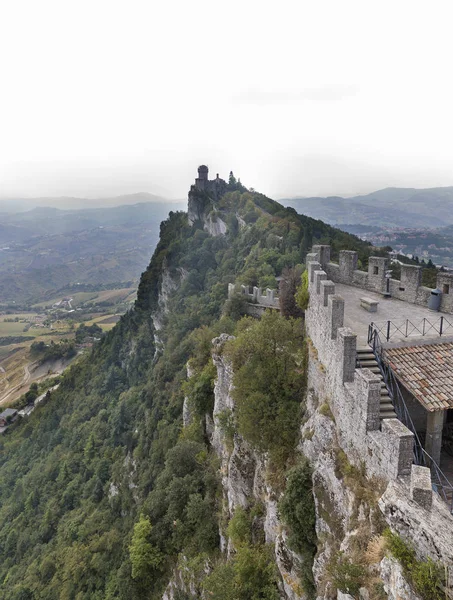 Torre Cesta, uma das três fortalezas de San Marino . — Fotografia de Stock