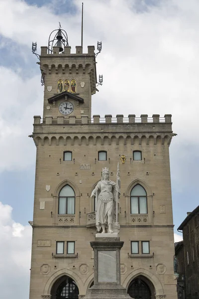 Piazza della Liberta in San Marino. — Stock Photo, Image