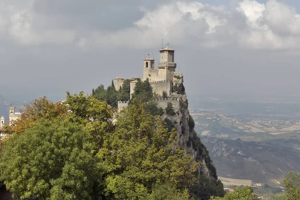 Torre Guaita do Monte Titan em San Marino . — Fotografia de Stock