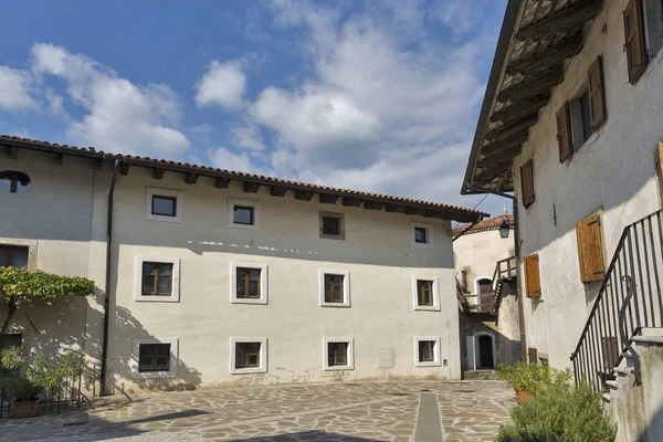 Smartno borgo medievale in Slovenia . — Foto Stock