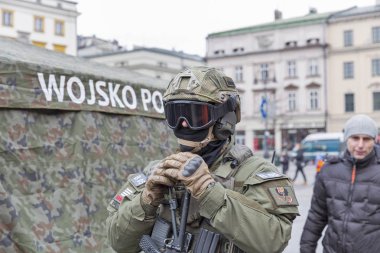 Güvenli Polonya Nato karşılama merasimi, Krakow, Polonya.