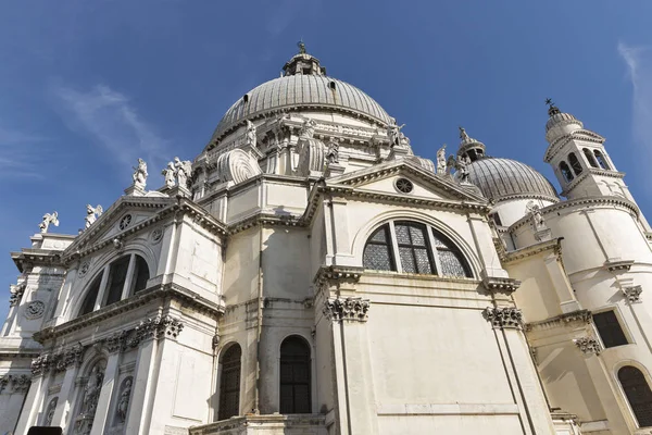 Basilica di Santa Maria della Salute in Venetië, Italië. — Stockfoto