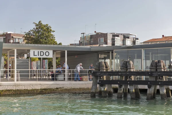 Lido vaporetto station, Italy — Stock Photo, Image