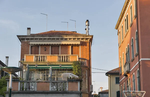 Lido Santa Maria Elisabetta street architecture, Itália . — Fotografia de Stock
