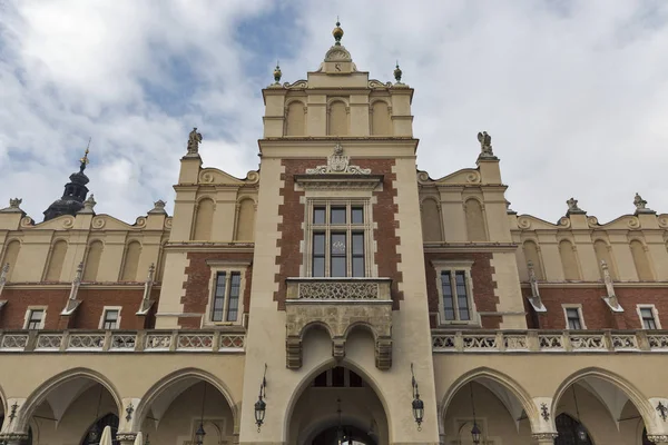 Krakow tarihi kent, Polonya bina Sukiennice cephe. — Stok fotoğraf