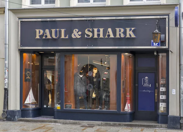 Paul und Shark Store in Krakau, Polen. — Stockfoto