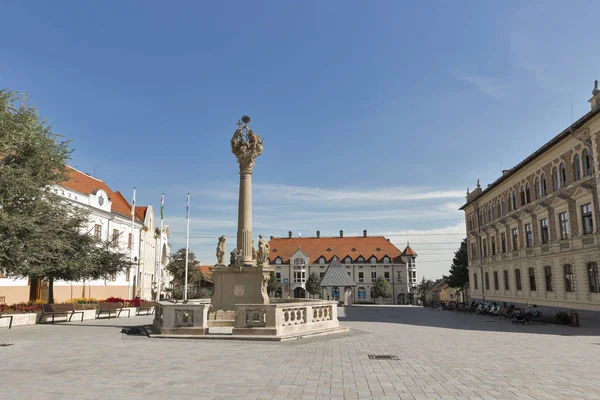 Foe Square with plague column in Keszthely, Hungary. — Stock Photo, Image