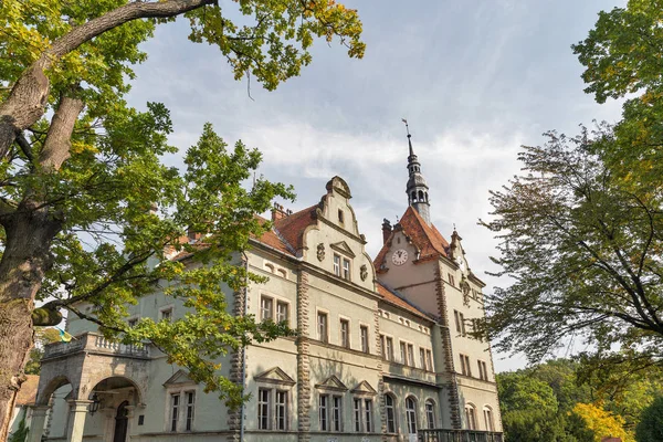 Schonborn palace i chynadiyovo, Ukraina. — Stockfoto