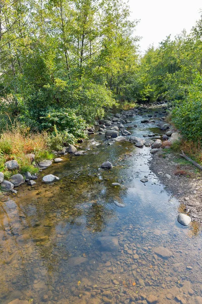 Floden Matekova landskap i höst — Stockfoto