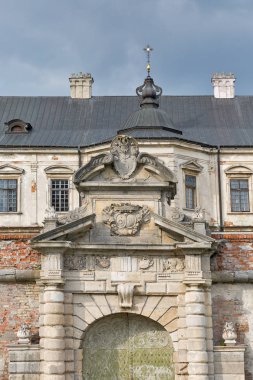 Yıkık Pidhirtsi kalede Ukrayna.