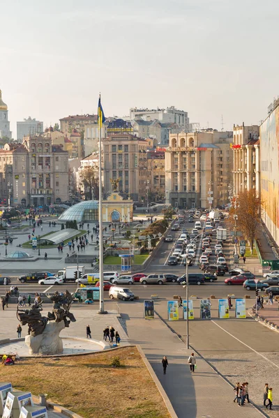 Maidan Nezalezhnosti in Kiew, Ukraine. — Stockfoto