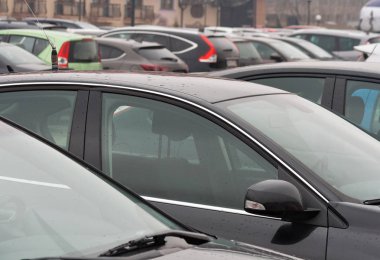 Yağmurlu bir gün closeup otopark