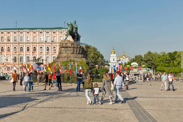 Plaza de la ciudad durante el Festival de la Canción de Eurovisión 2017 en Kiev, Ucrania . — Foto de Stock
