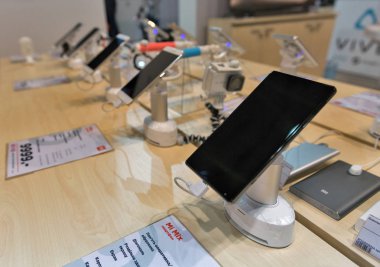 Kiev Plug-in Ukrayna 2017 sergi mi booth.