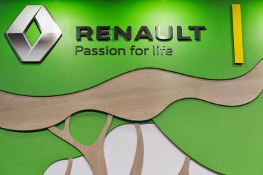 Renault hibrid araba booth Kiev Plug-in Ukrayna 2017 sergi.