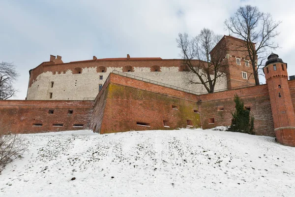 Wawel Royal castle Sandomierska tower in Krakow, Poland. — Stock Photo, Image