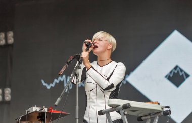 Onuka elektro grup Atlas hafta sonu Festivali'nde gerçekleştirir. Kiev, Ukrayna.