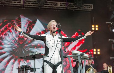 Onuka elektro grup Atlas hafta sonu Festivali'nde gerçekleştirir. Kiev, Ukrayna.