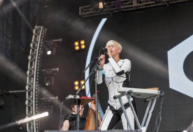 Onuka elektro grup Atlas hafta sonu Festivali'nde gerçekleştirir. Kiev, Ukrayna.