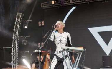 Onuka elektro grup Atlas hafta sonu Festivali'nde gerçekleştirir. Kiev, Ukrayna.