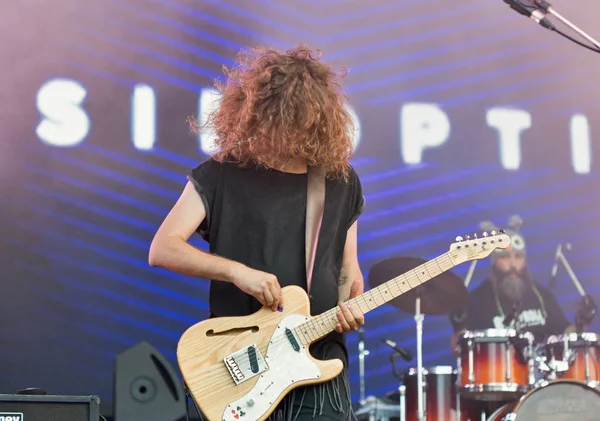 Sinoptik rock grubu Atlas hafta sonu gerçekleştirir. Kiev, Ukrayna.