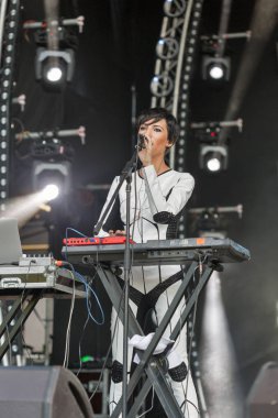 Onuka elektro grup Atlas hafta sonu Festivali'nde gerçekleştirir. Kiev, Ukrayna.