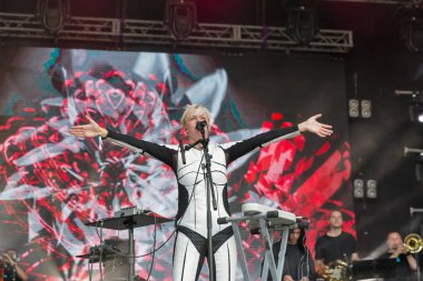 Onuka elektro grup Atlas hafta sonu Festivali'nde gerçekleştirir. Kiev, Ukrayna.