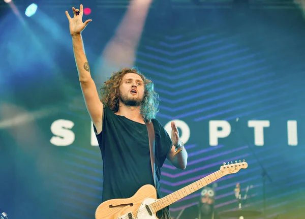 Sinoptik rock grubu Atlas hafta sonu gerçekleştirir. Kiev, Ukrayna.