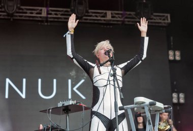 Onuka elektro grup Atlas hafta sonu Festivali'nde gerçekleştirir. Kiev, Ukrayna.