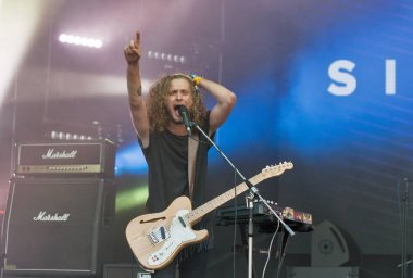 Sinoptik rock grubu Atlas hafta sonu gerçekleştirir. Kiev, Ukrayna.