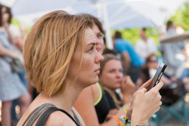 Hayranları Atlas hafta sonu Müzik Festivali Kiev, Ukrayna.