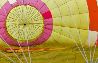 Sıcak hava balonu içinde uçuş için prepairing