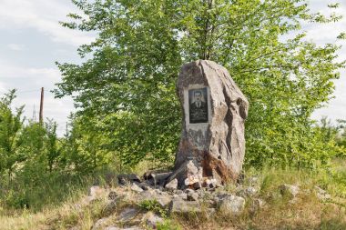 Mishka Yaponchik, ünlü Odessa gangster mezarı. Voznesensk, Ukrayna.